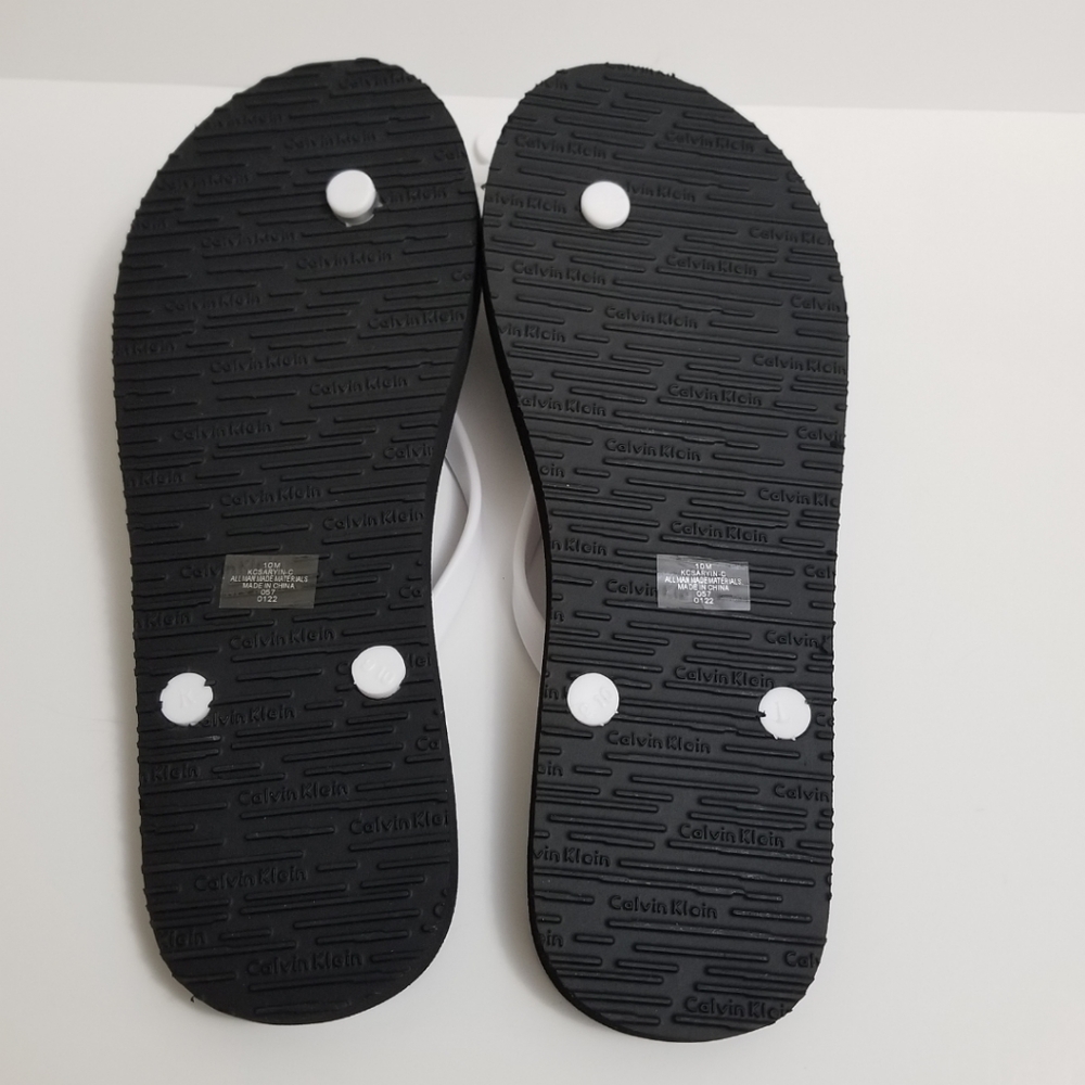 🆕️⬇️Calvin Klein Daryn White/Black Flip Flops - Picture 6 of 9